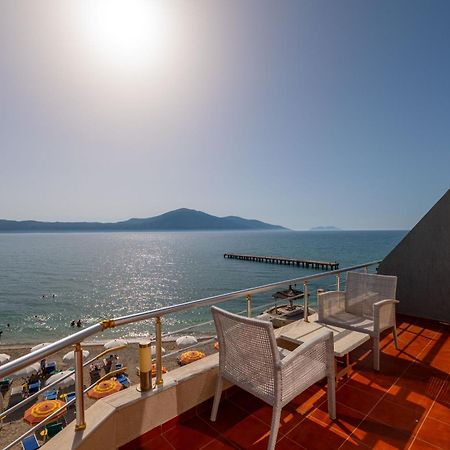 Grand Hotel Aita Radhimë Dış mekan fotoğraf