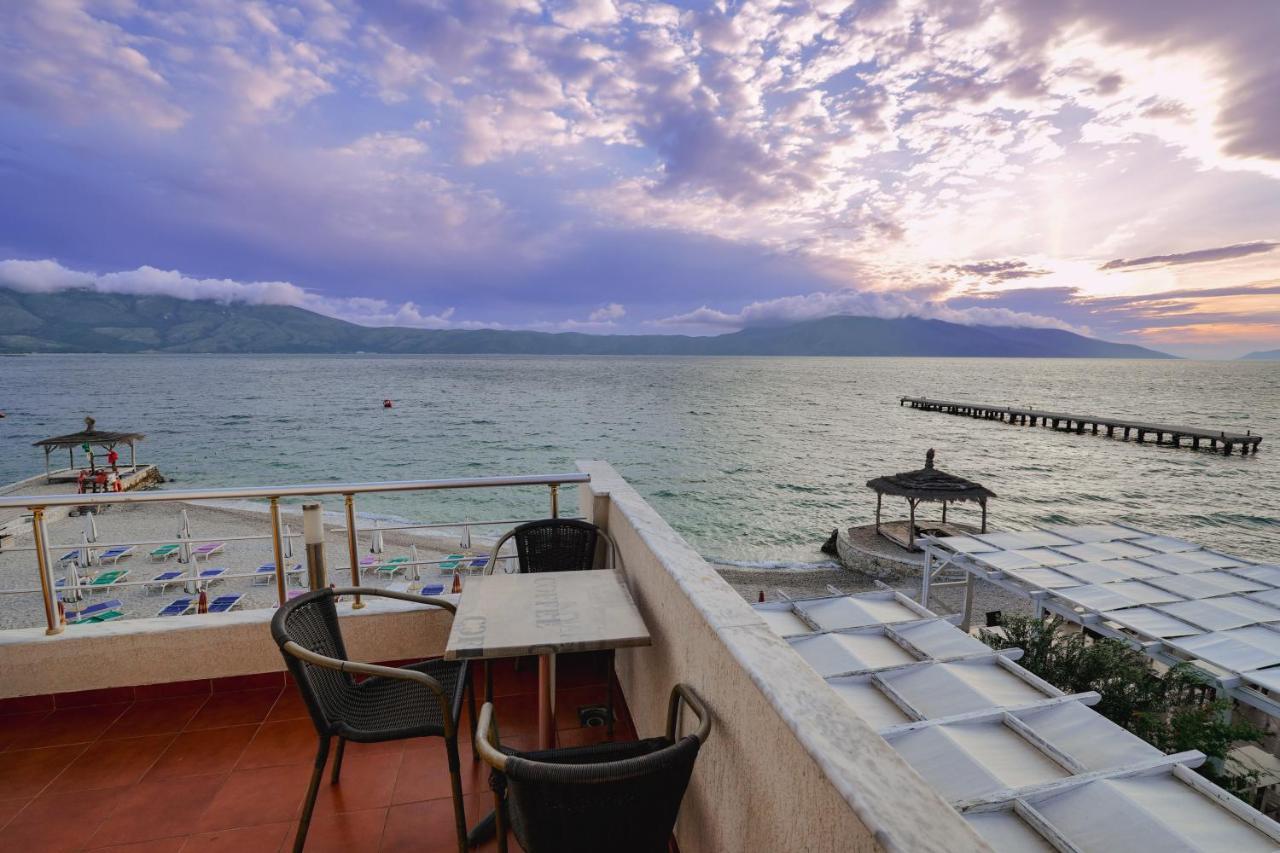 Grand Hotel Aita Radhimë Dış mekan fotoğraf