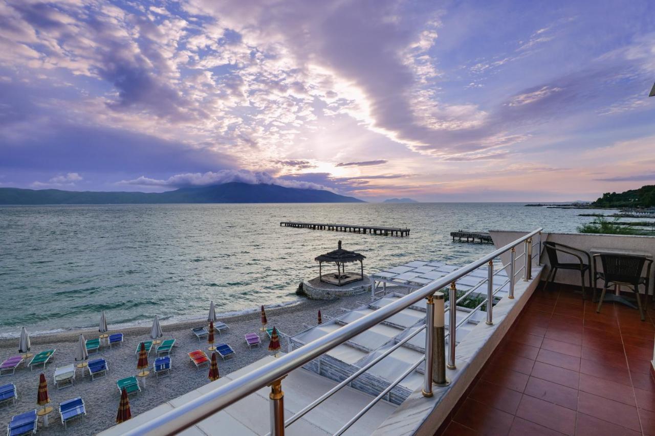 Grand Hotel Aita Radhimë Dış mekan fotoğraf