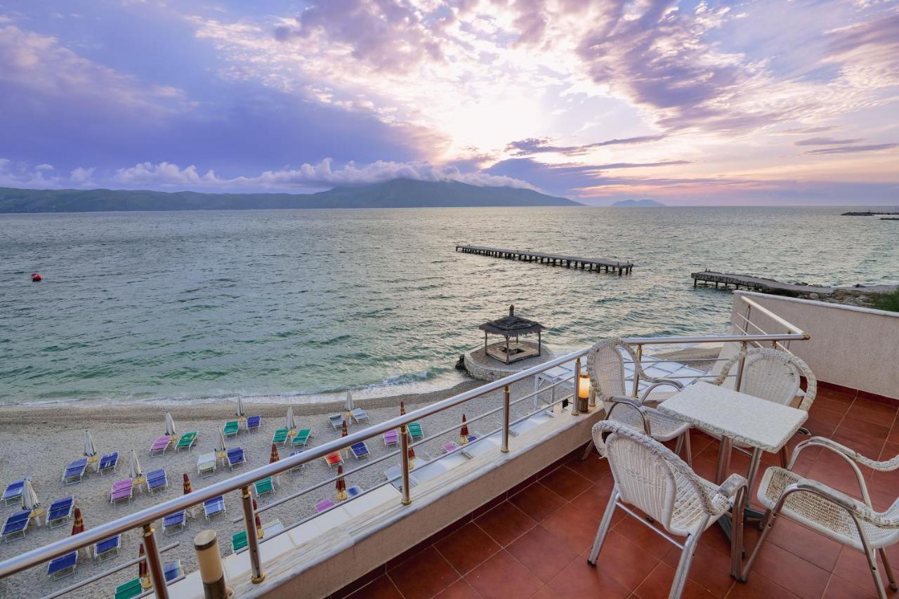 Grand Hotel Aita Radhimë Dış mekan fotoğraf