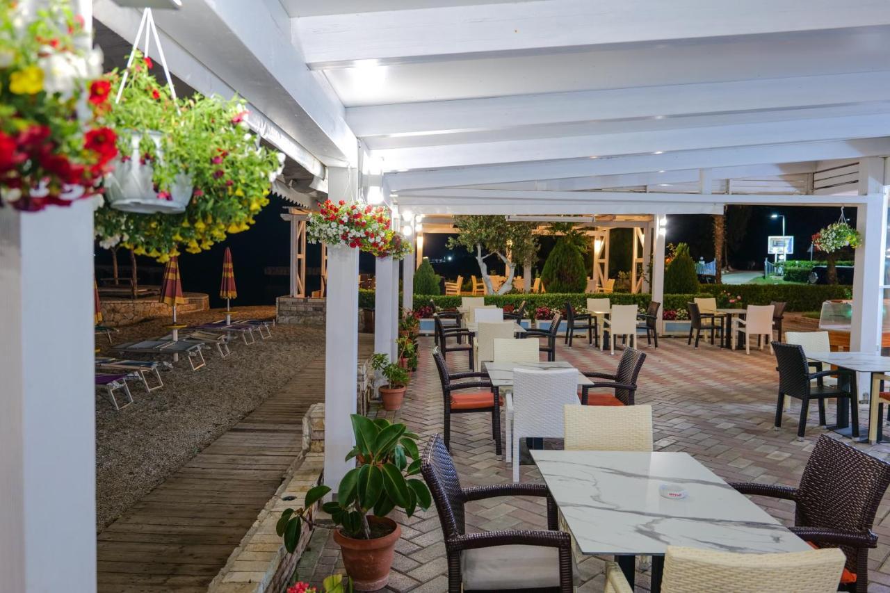 Grand Hotel Aita Radhimë Dış mekan fotoğraf