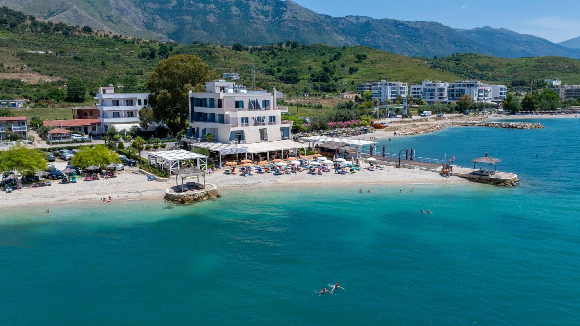 Grand Hotel Aita Radhimë Dış mekan fotoğraf