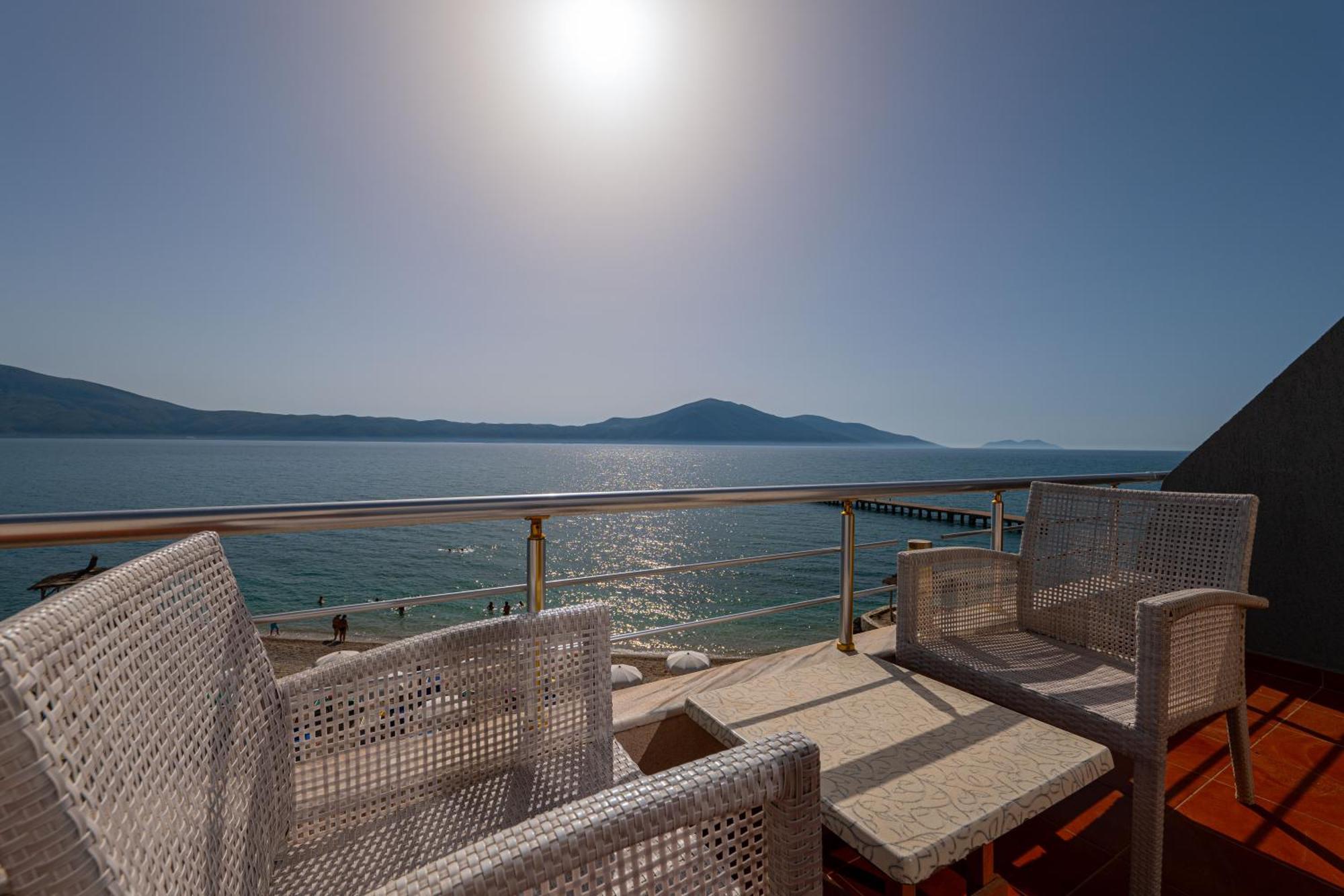 Grand Hotel Aita Radhimë Dış mekan fotoğraf