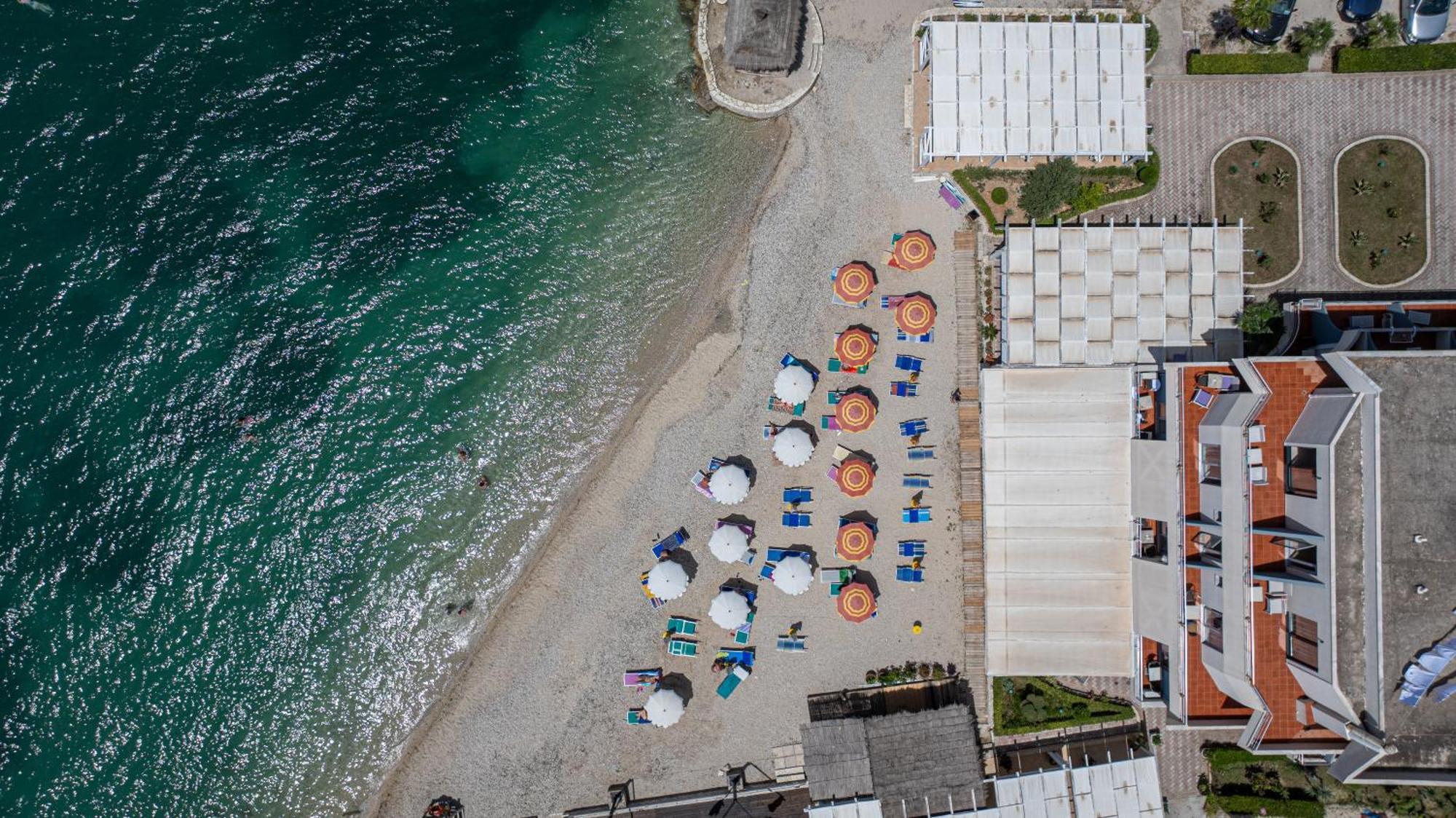Grand Hotel Aita Radhimë Dış mekan fotoğraf