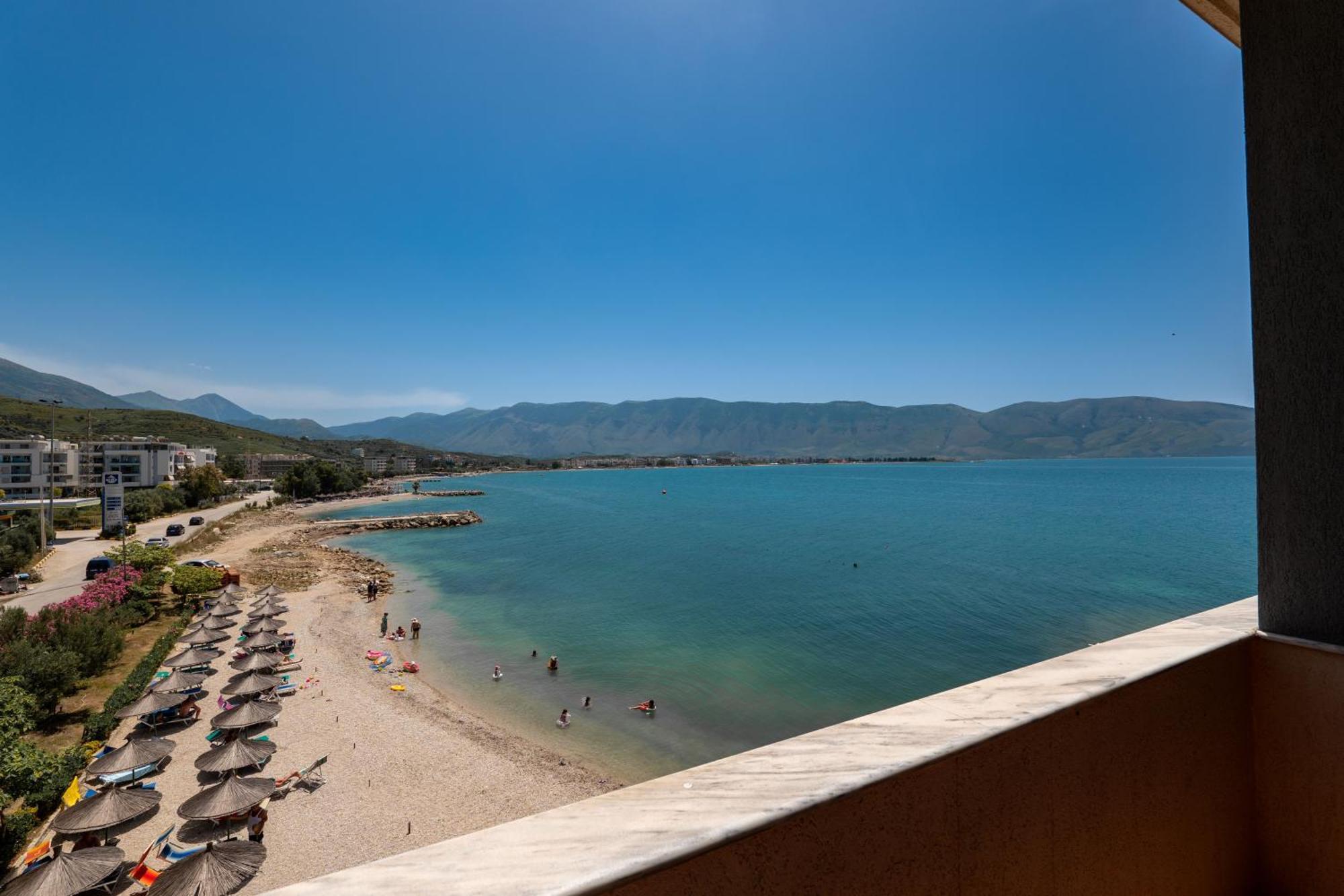 Grand Hotel Aita Radhimë Dış mekan fotoğraf