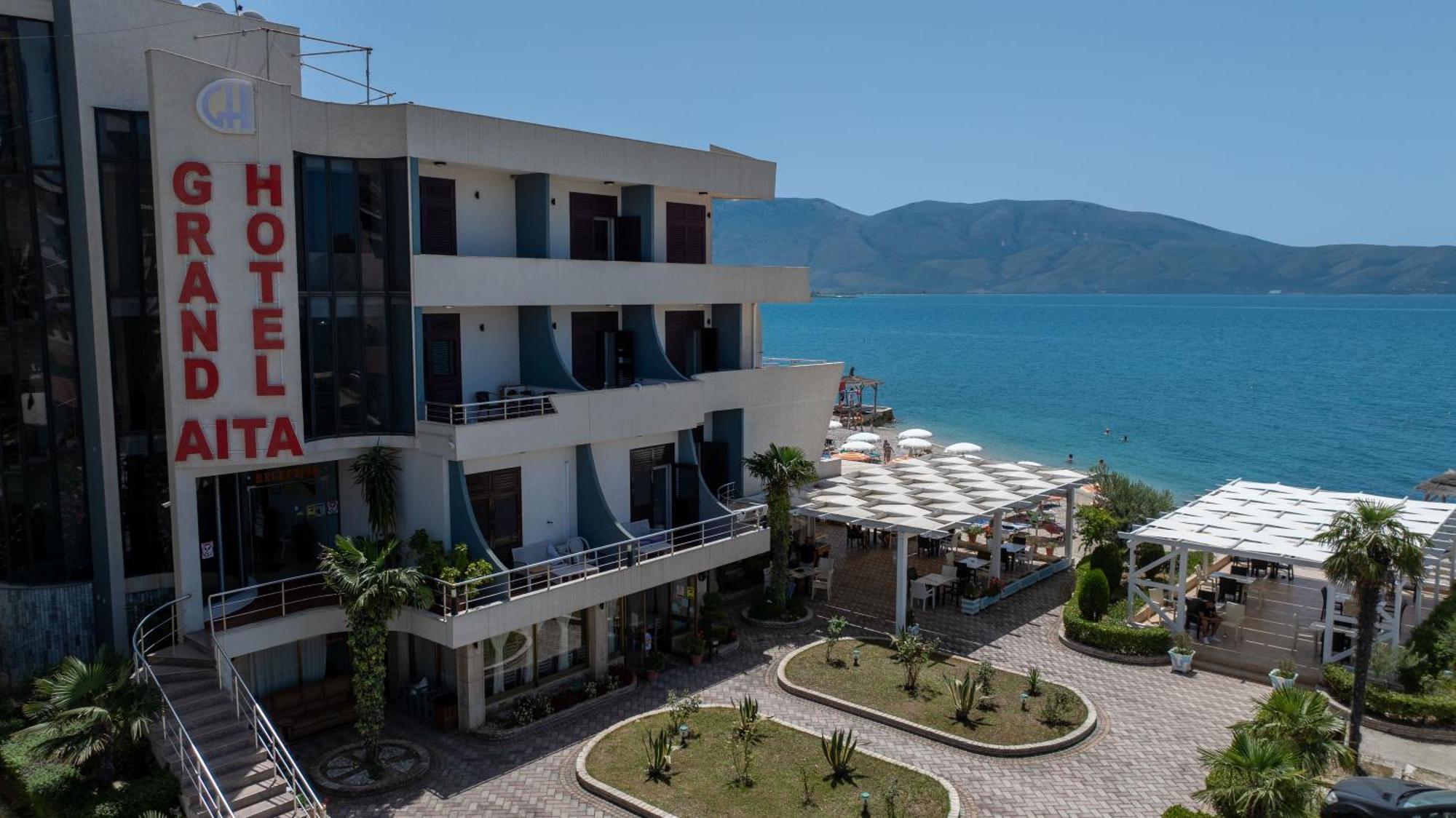 Grand Hotel Aita Radhimë Dış mekan fotoğraf
