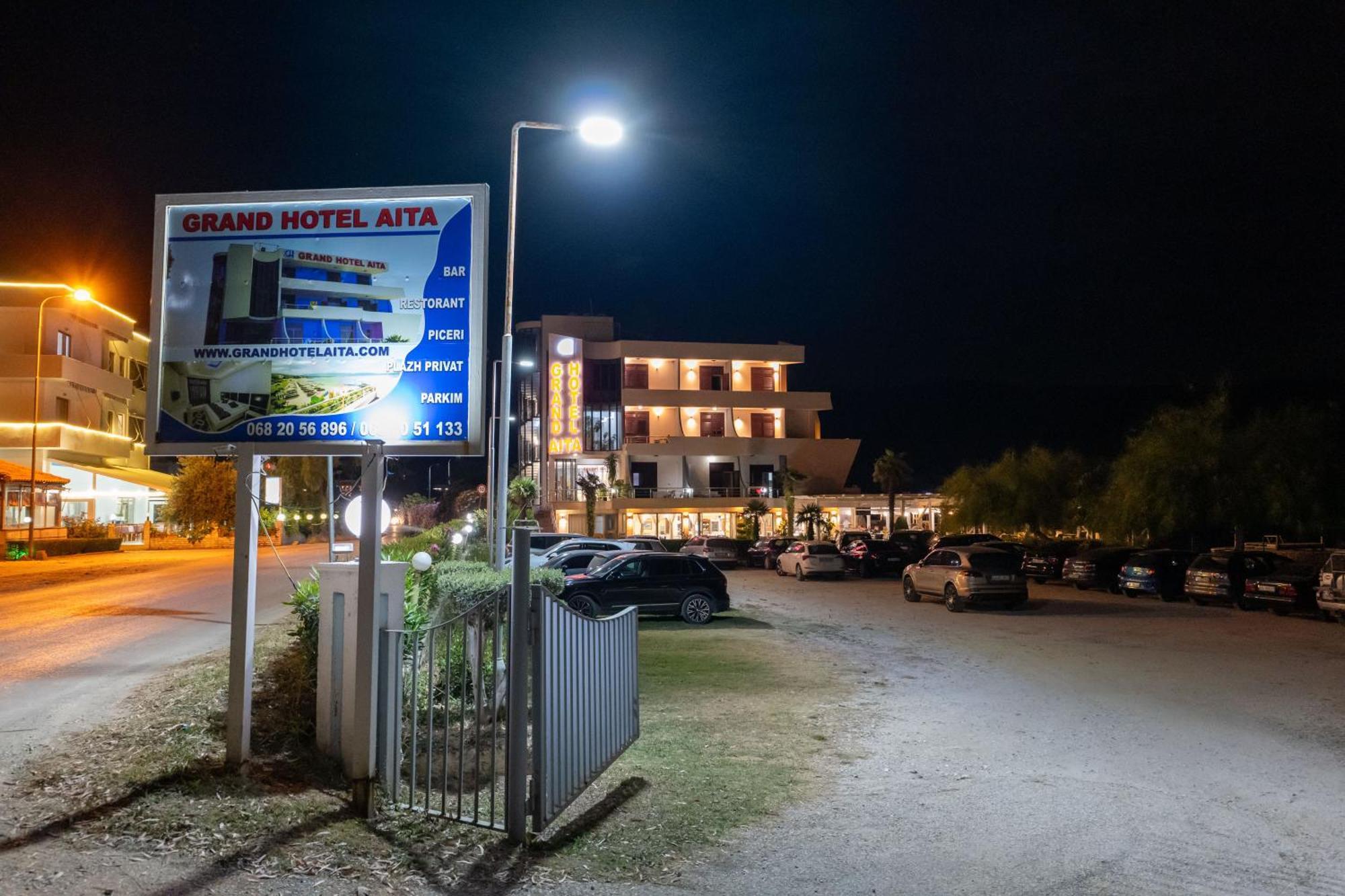 Grand Hotel Aita Radhimë Dış mekan fotoğraf